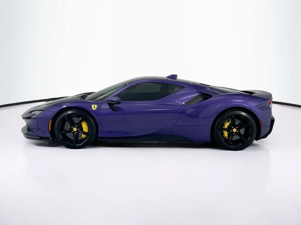 2022 Ferrari SF90 Stradale - Image 8 of 31