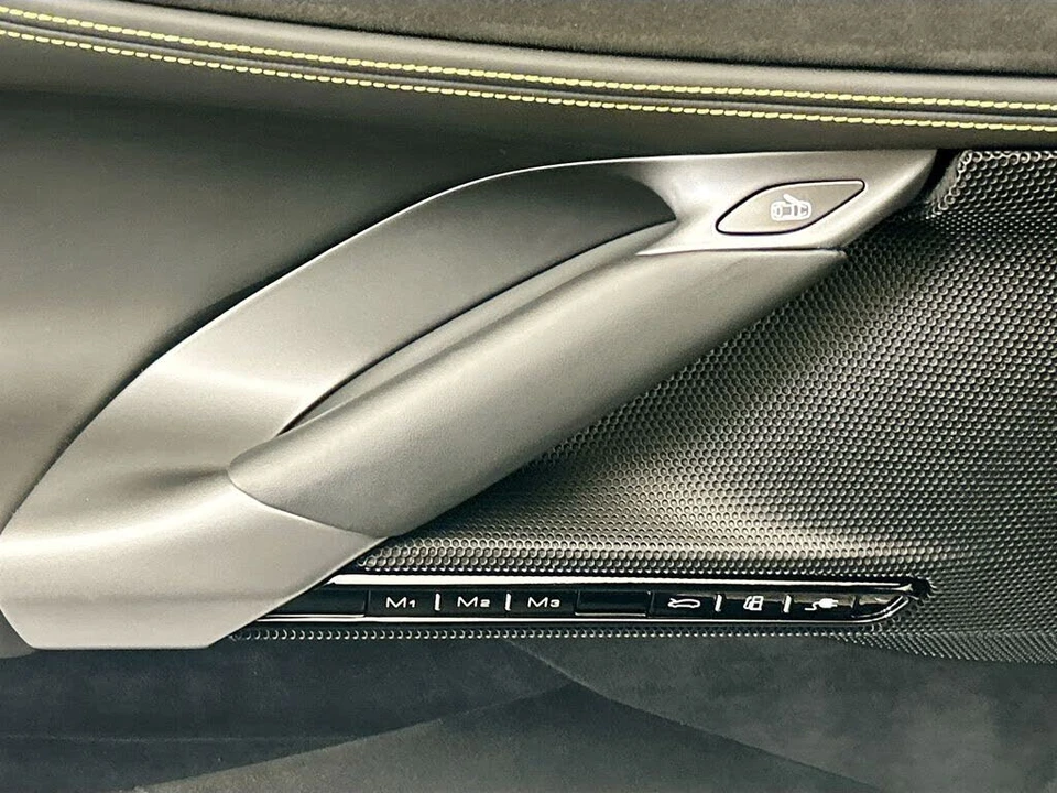 2022 Ferrari SF90 Stradale - Image 20 of 31