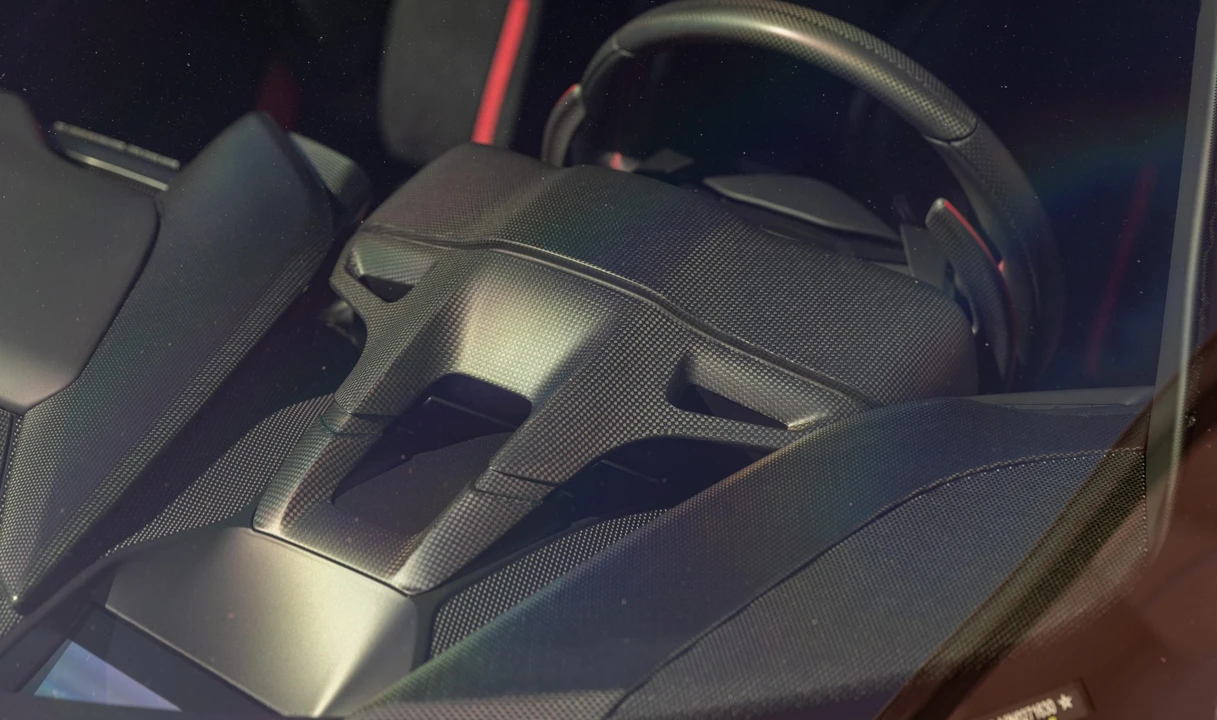 2022 Ferrari SF90 Stradale - Image 28 of 31