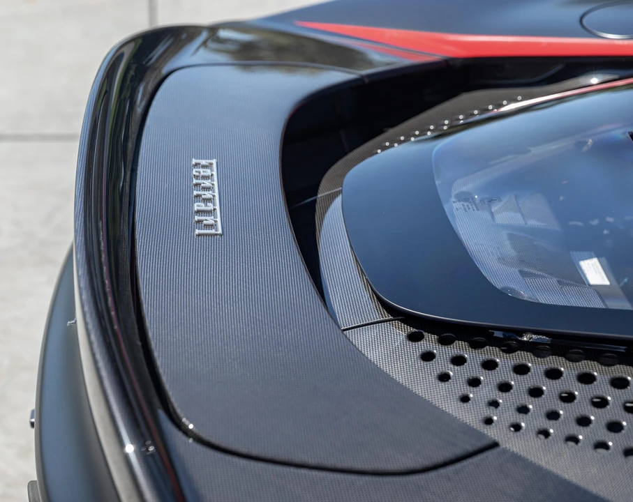 2022 Ferrari SF90 Stradale - Image 25 of 31
