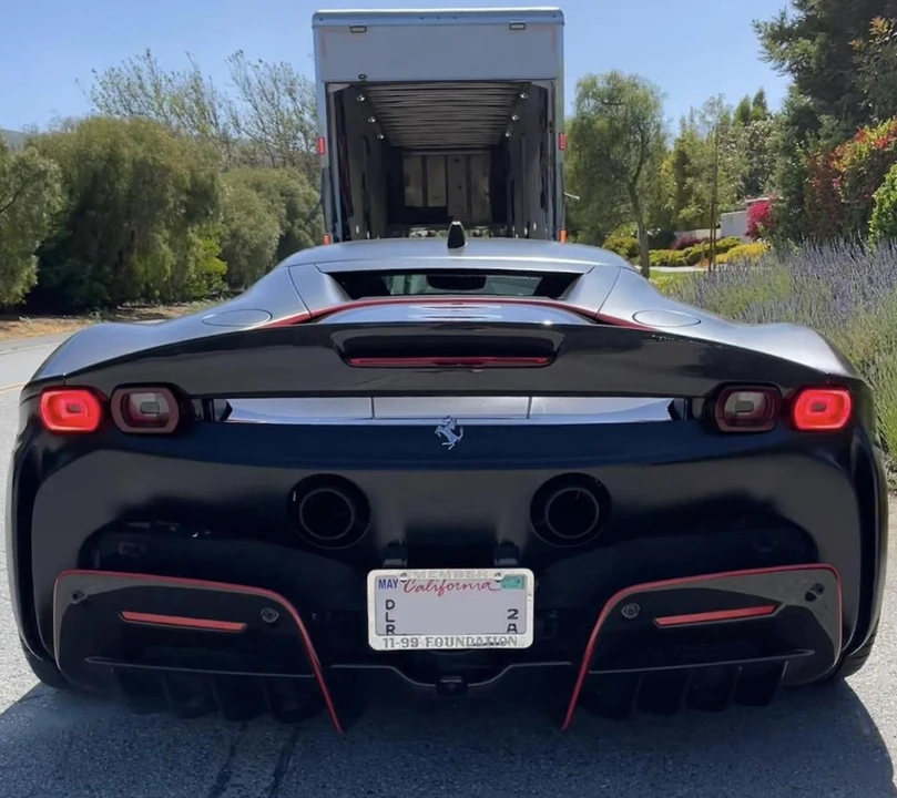 2022 Ferrari SF90 Stradale - Image 7 of 31