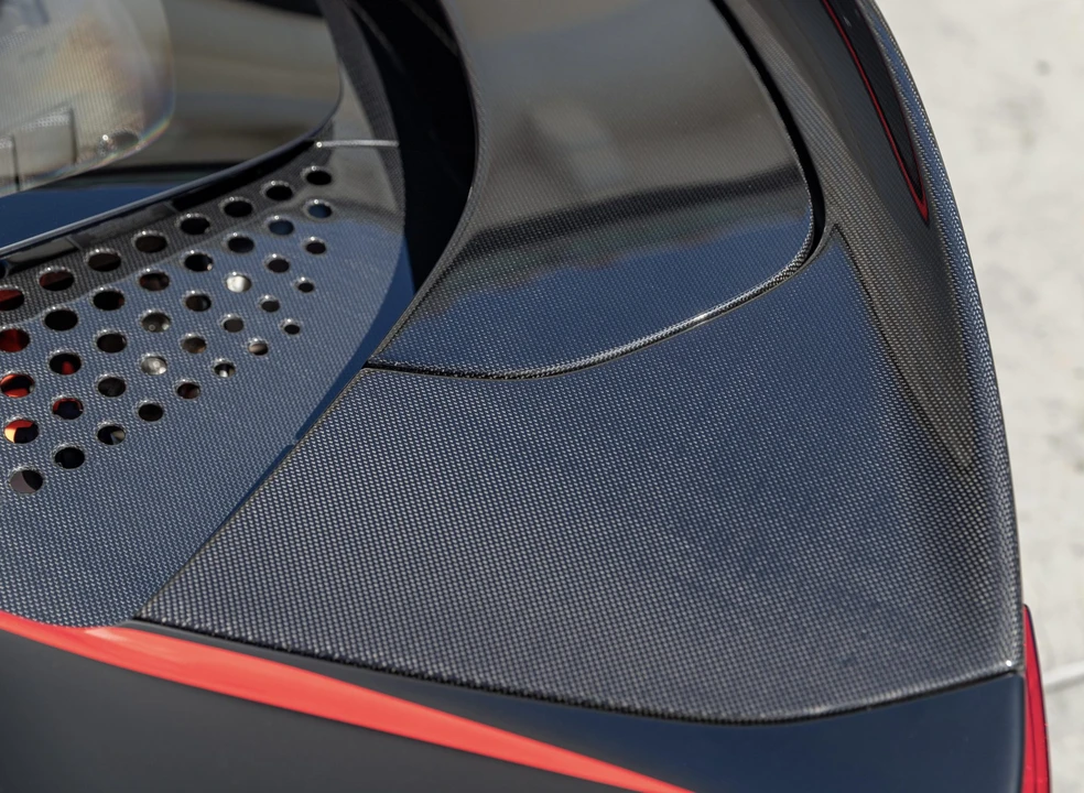 2022 Ferrari SF90 Stradale - Image 23 of 31