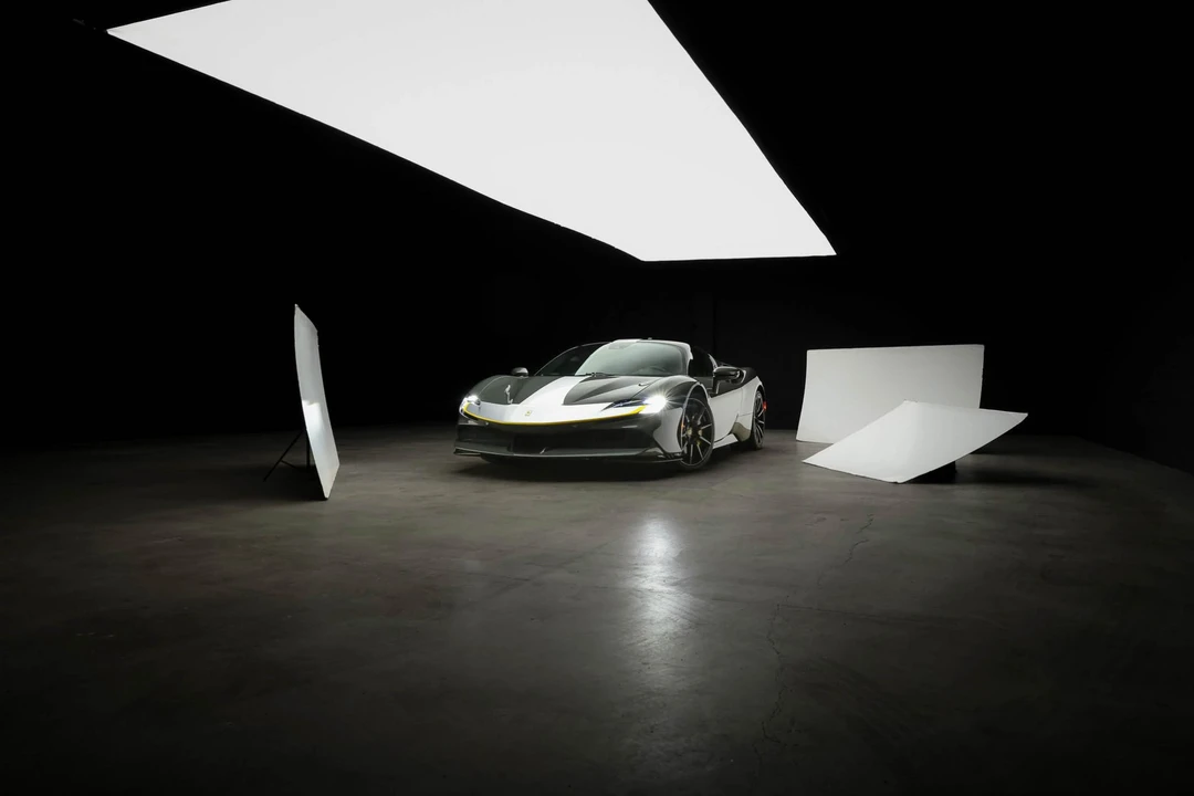 2022 Ferrari SF90 Stradale - Image 2 of 31