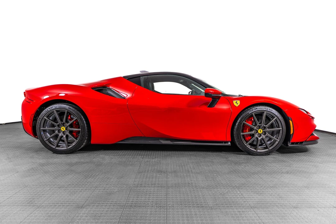 2022 Ferrari SF90 Stradale - Image 5 of 31