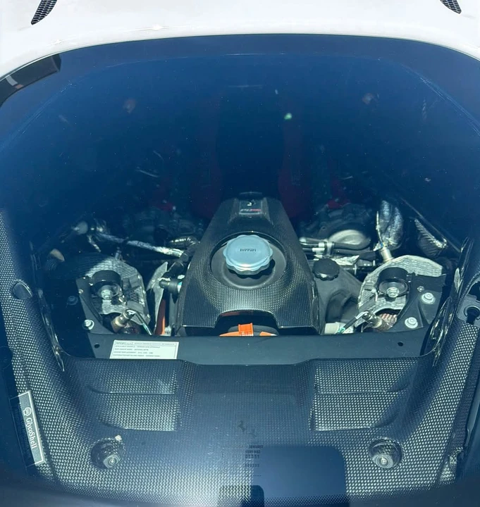 2022 Ferrari SF90 Stradale - Image 6 of 8