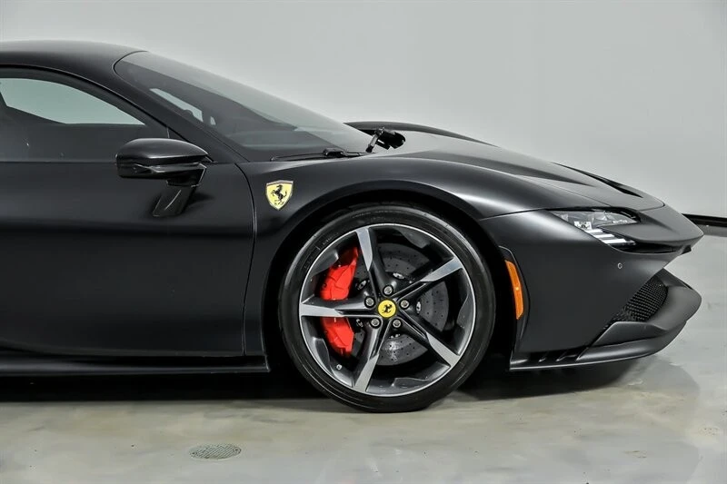 2022 Ferrari SF90 Stradale - Image 15 of 31