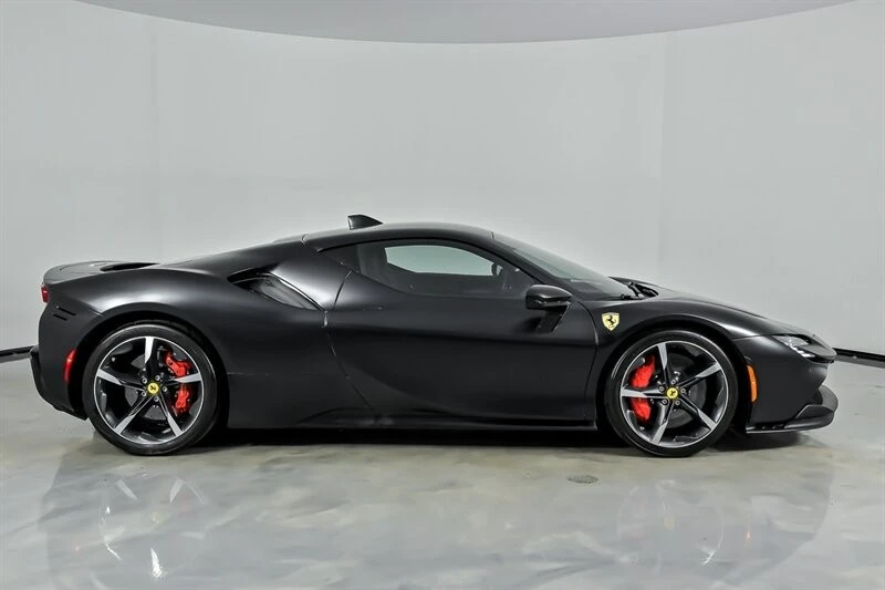 2022 Ferrari SF90 Stradale - Image 14 of 31