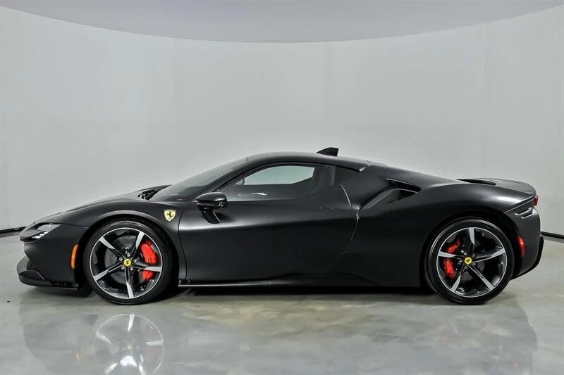 2022 Ferrari SF90 Stradale - Image 8 of 31