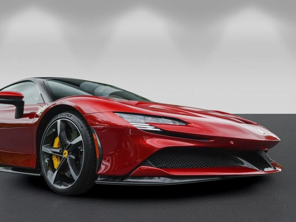2022 Ferrari SF90 Stradale - Image 9 of 31