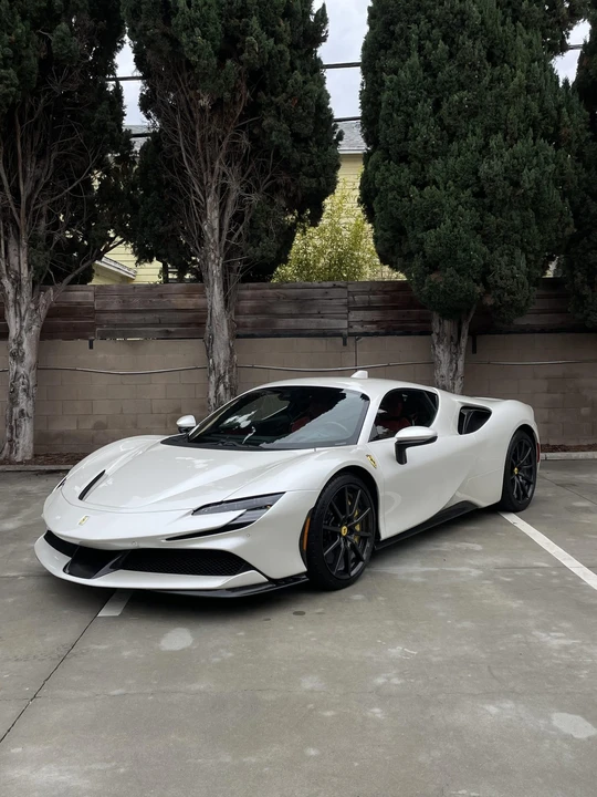 2022 Ferrari SF90 Stradale - Image 16 of 31