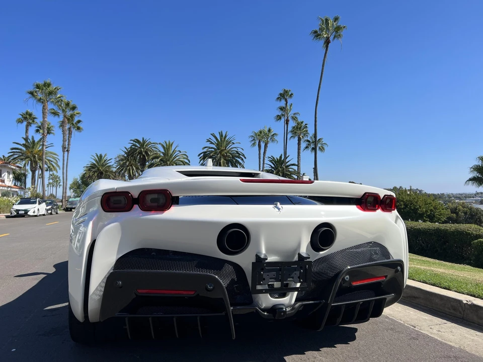 2022 Ferrari SF90 Stradale - Image 15 of 31