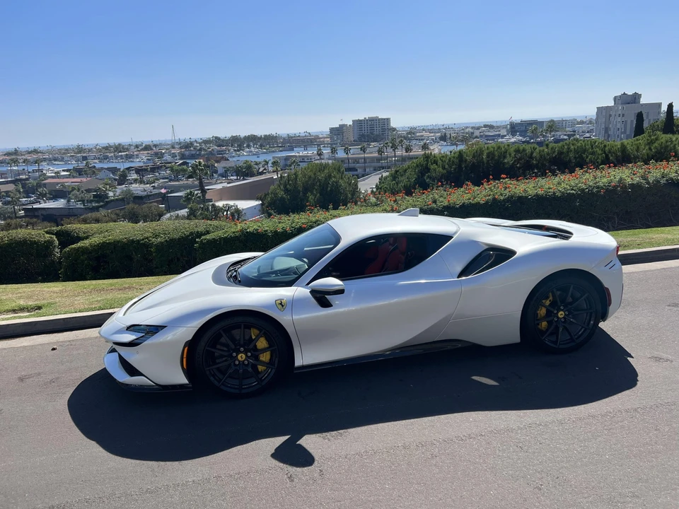 2022 Ferrari SF90 Stradale - Image 10 of 31
