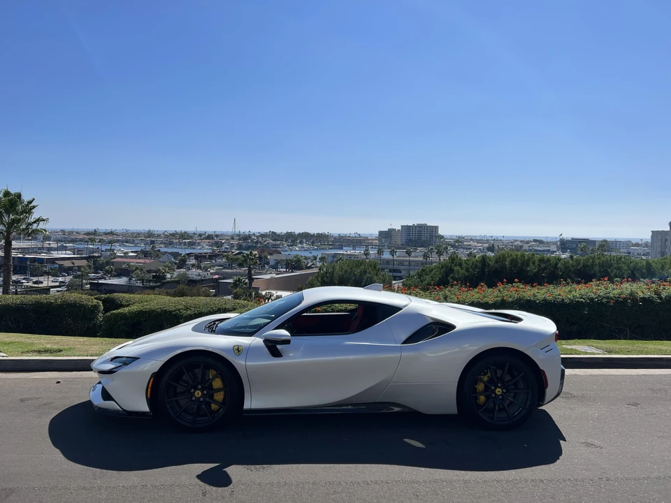 2022 Ferrari SF90 Stradale - Image 12 of 31