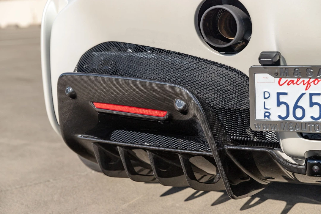 2022 Ferrari SF90 Stradale - Image 30 of 31