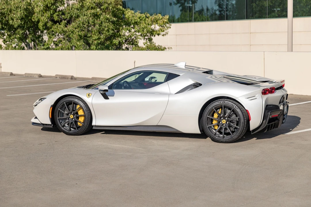 2022 Ferrari SF90 Stradale - Image 5 of 31