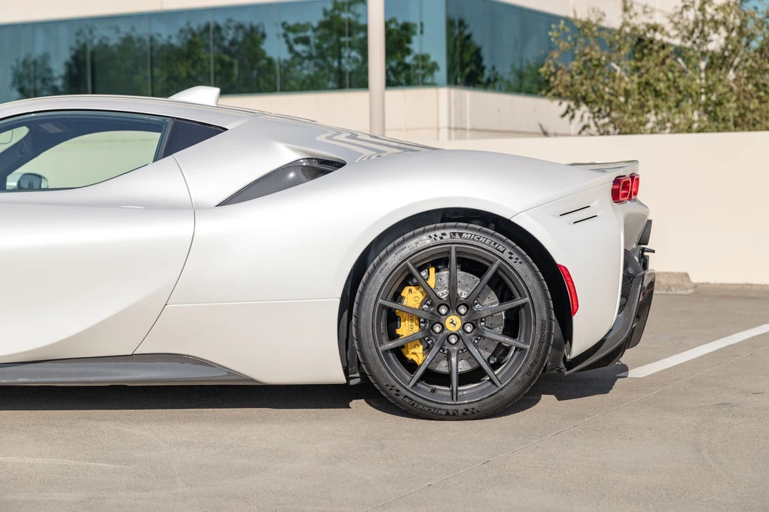 2022 Ferrari SF90 Stradale - Image 17 of 31