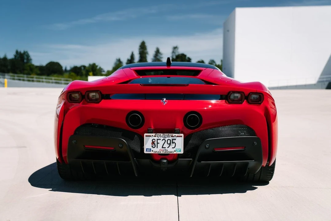 2022 Ferrari SF90 Stradale - Image 2 of 8