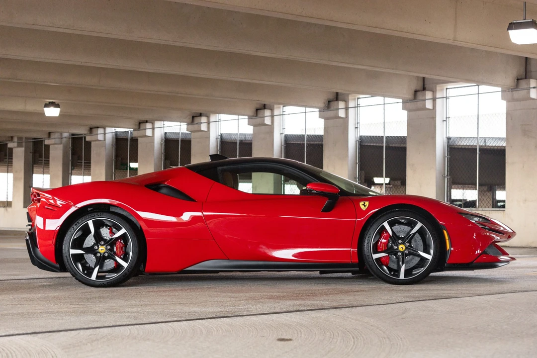2022 Ferrari SF90 Stradale - Image 5 of 31