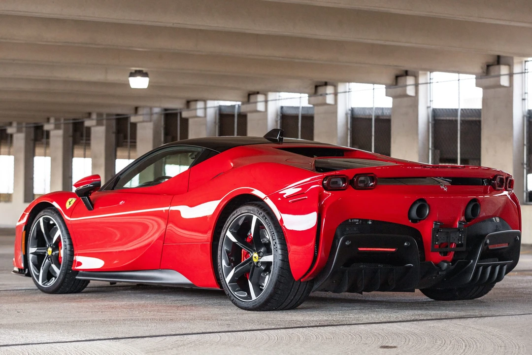 2022 Ferrari SF90 Stradale - Image 8 of 31