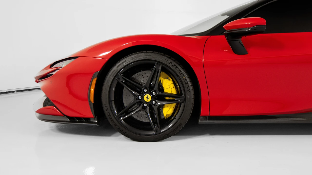 2022 Ferrari SF90 Stradale - Image 30 of 31