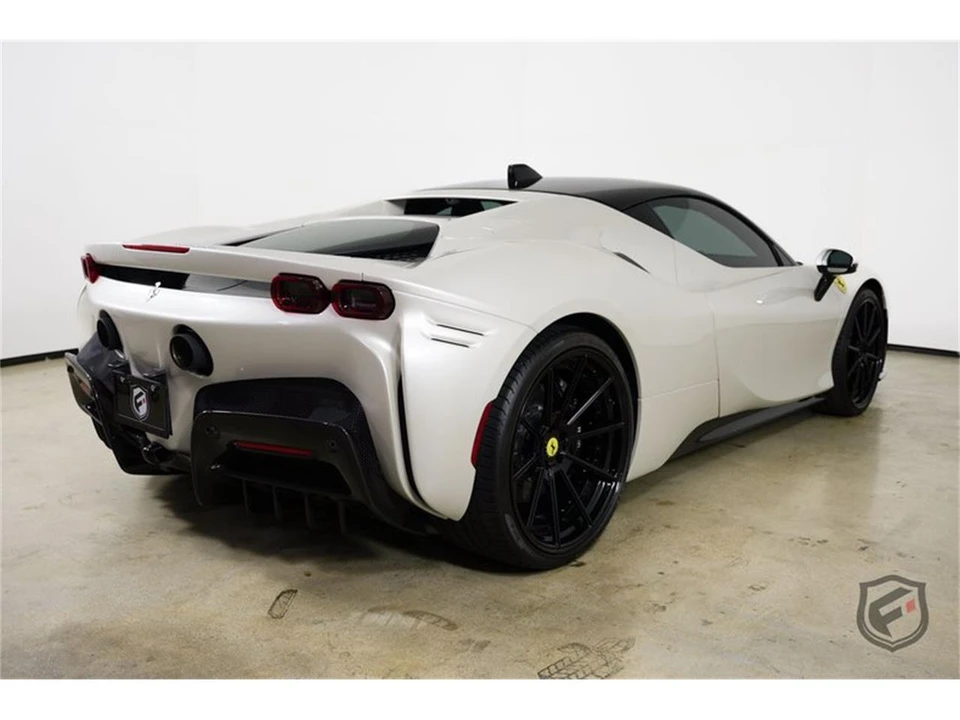 2022 Ferrari SF90 Stradale - Image 9 of 31
