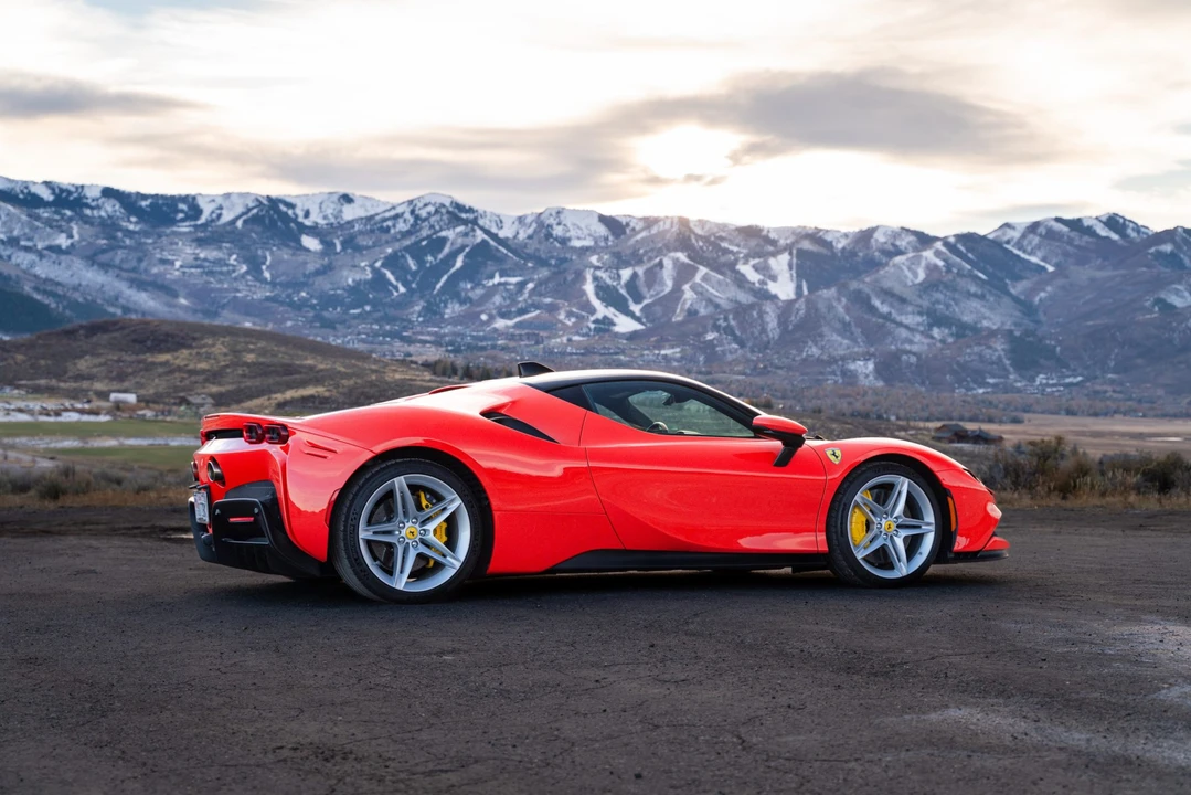 2022 Ferrari SF90 Stradale - Image 16 of 31