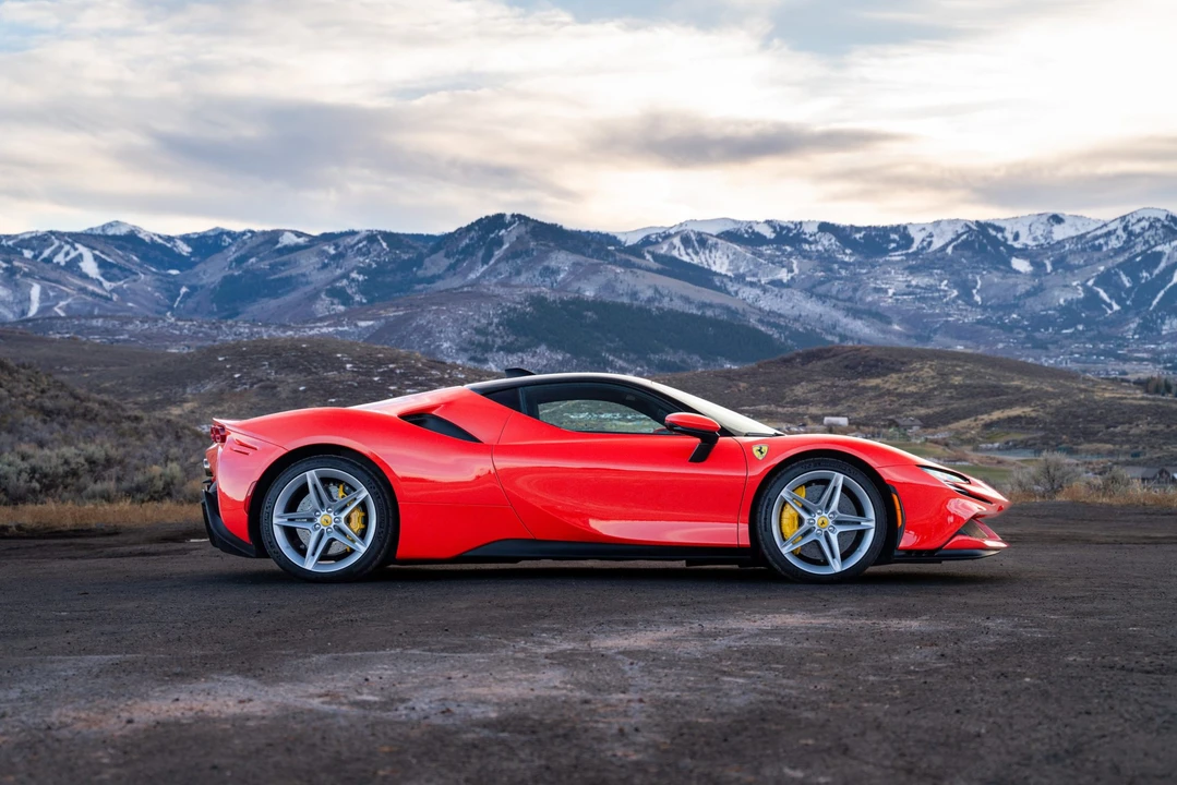 2022 Ferrari SF90 Stradale - Image 17 of 31