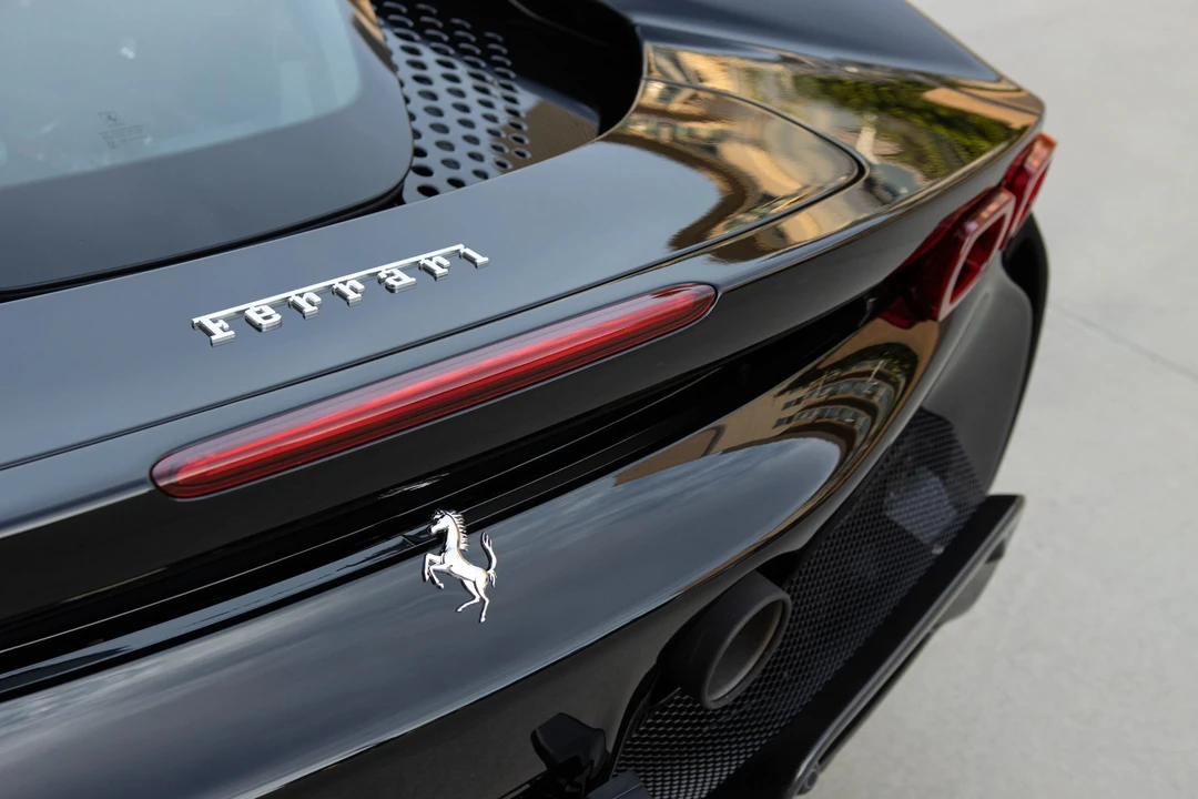 2022 Ferrari SF90 Stradale - Image 21 of 31