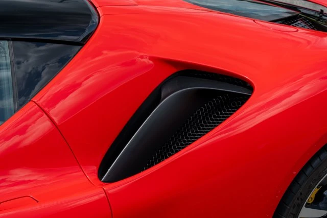 2022 Ferrari SF90 Stradale - Image 12 of 31
