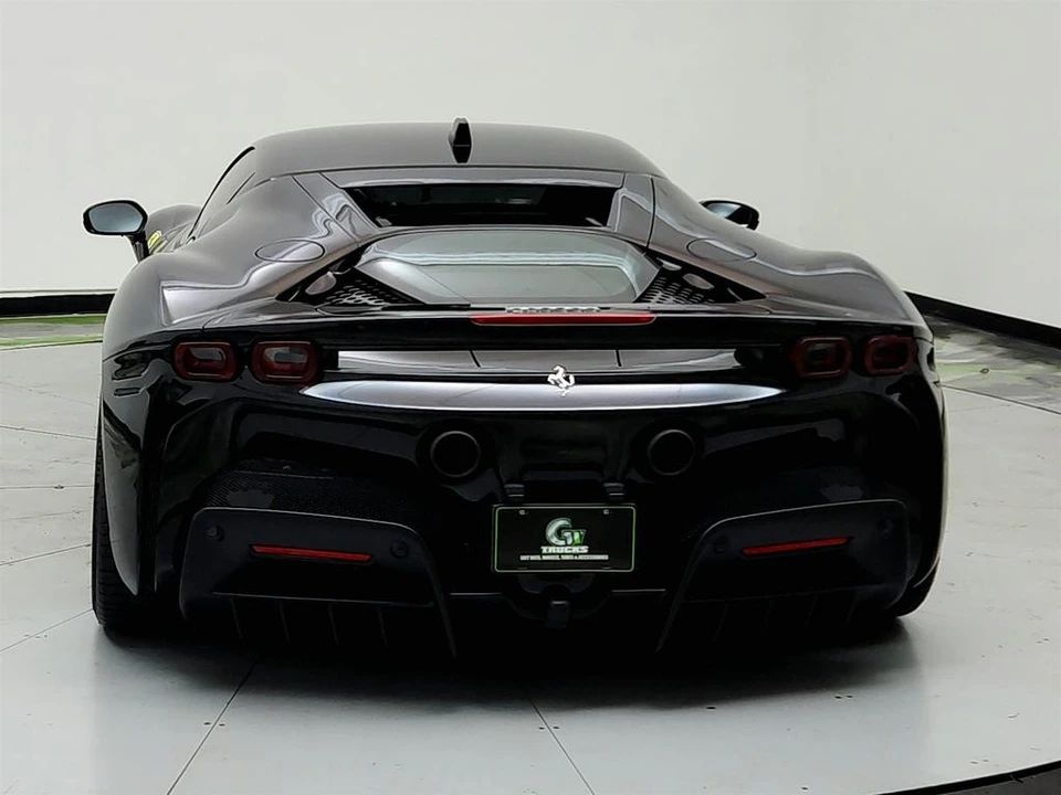 2022 Ferrari SF90 Stradale - Image 6 of 12