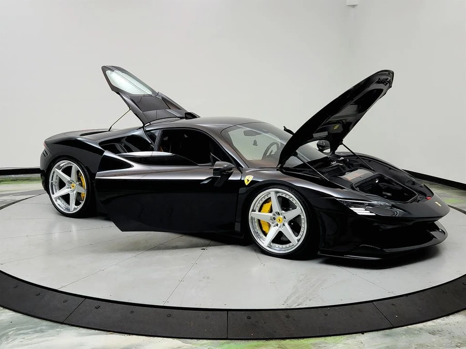 2022 Ferrari SF90 Stradale - Image 10 of 12