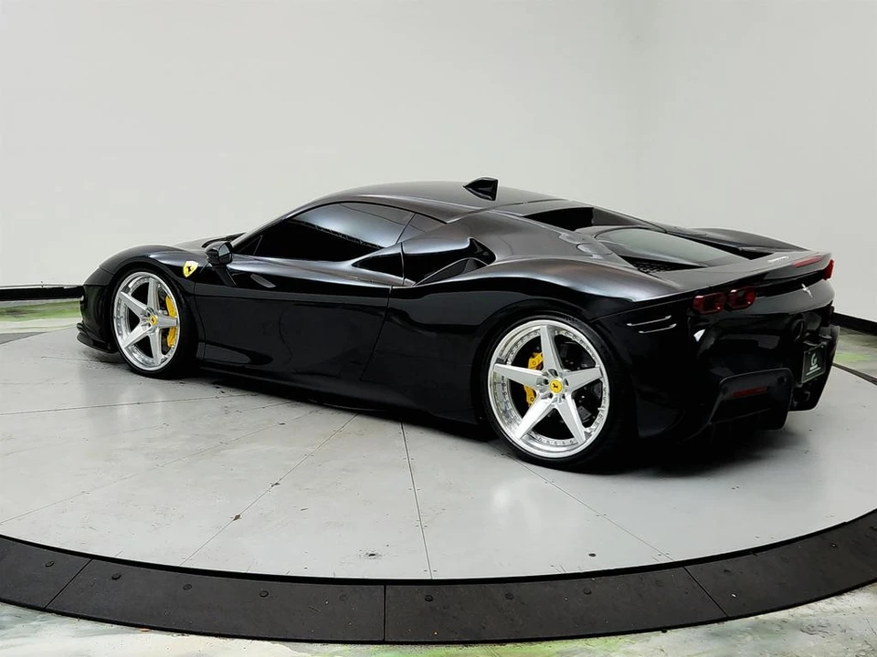 2022 Ferrari SF90 Stradale - Image 7 of 12