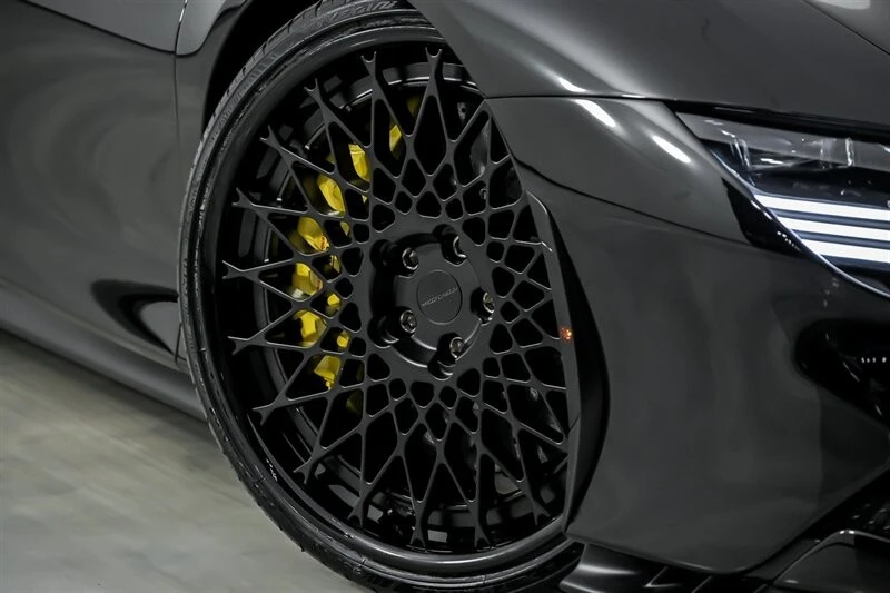 2022 Ferrari SF90 Stradale - Image 4 of 12