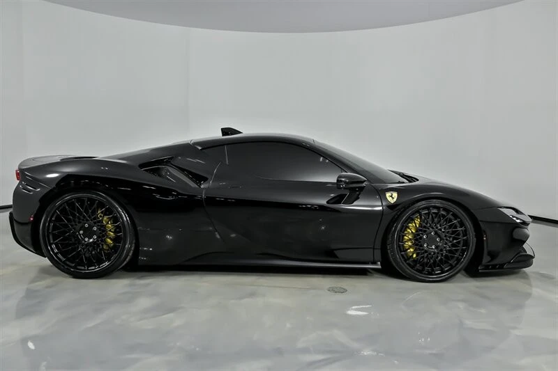 2022 Ferrari SF90 Stradale - Image 13 of 21