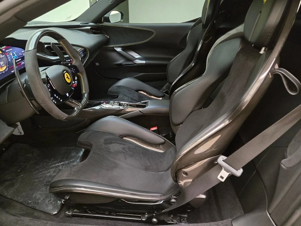2022 Ferrari SF90 Stradale - Image 18 of 31