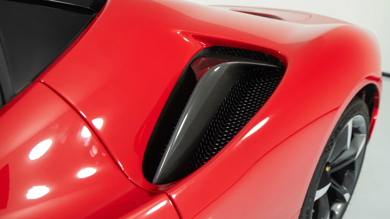 2022 Ferrari SF90 Stradale - Image 13 of 31