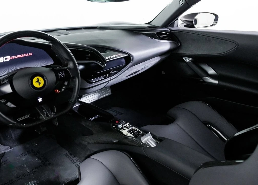 2022 Ferrari SF90 Stradale - Image 23 of 31