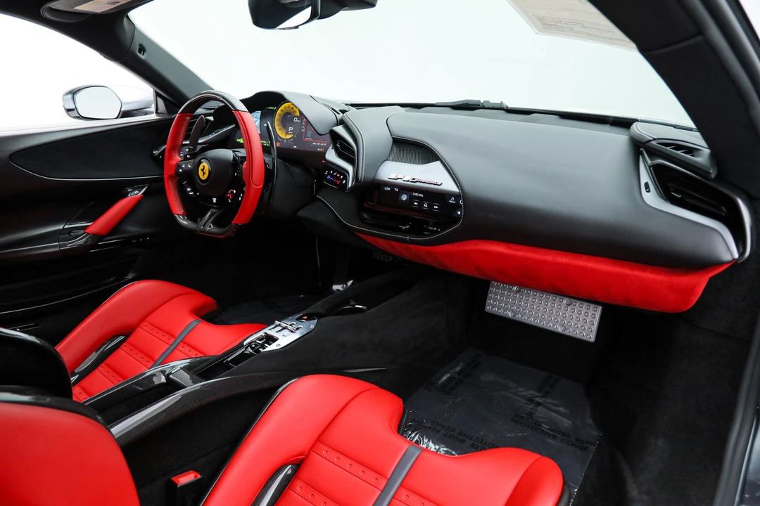 2022 Ferrari SF90 Stradale - Image 27 of 31