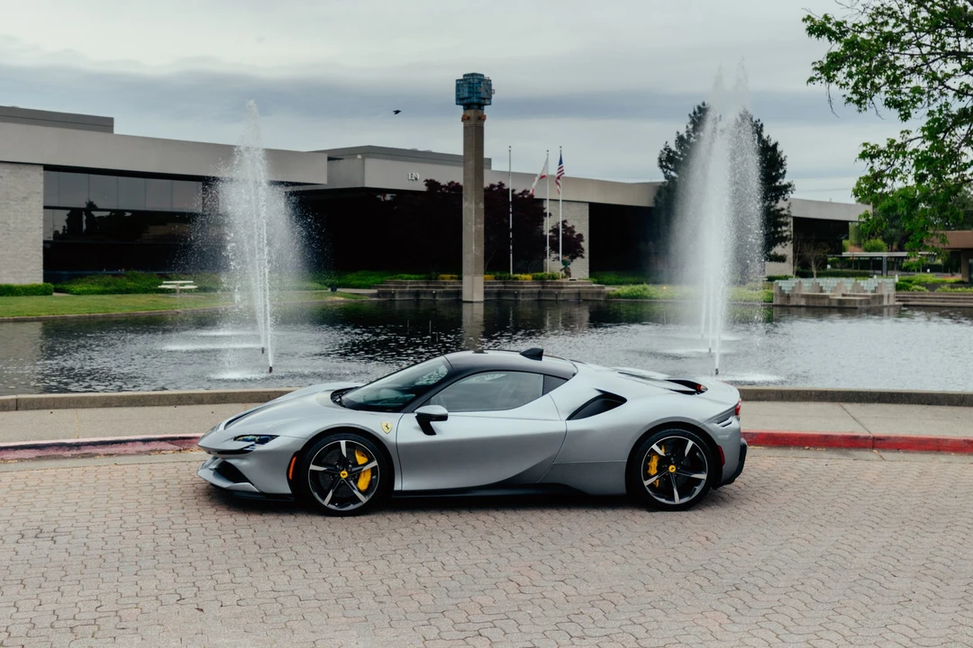 2022 Ferrari SF90 Stradale - Image 29 of 31