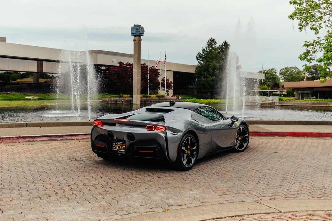2022 Ferrari SF90 Stradale - Image 22 of 31