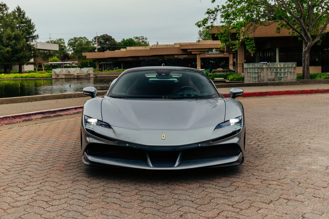 2022 Ferrari SF90 Stradale - Image 9 of 31
