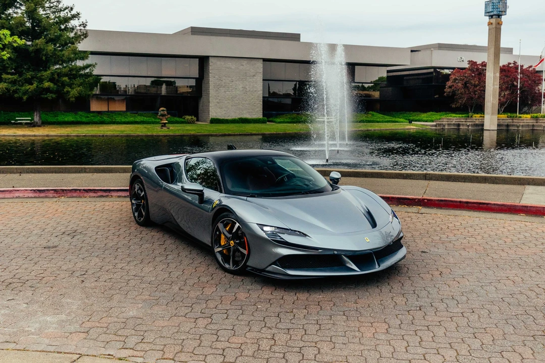 2022 Ferrari SF90 Stradale - Image 13 of 31