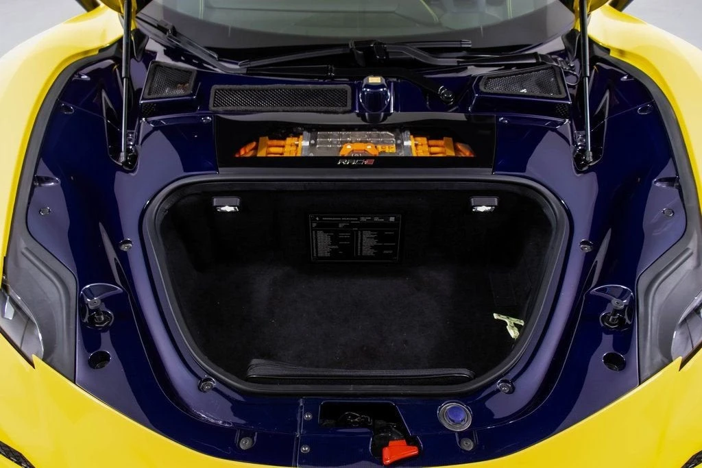 2022 Ferrari SF90 Stradale - Image 13 of 31