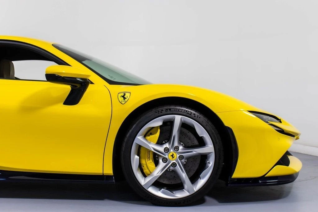 2022 Ferrari SF90 Stradale - Image 18 of 31