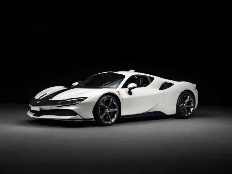 2022 Ferrari SF90 Stradale - Image 2 of 31
