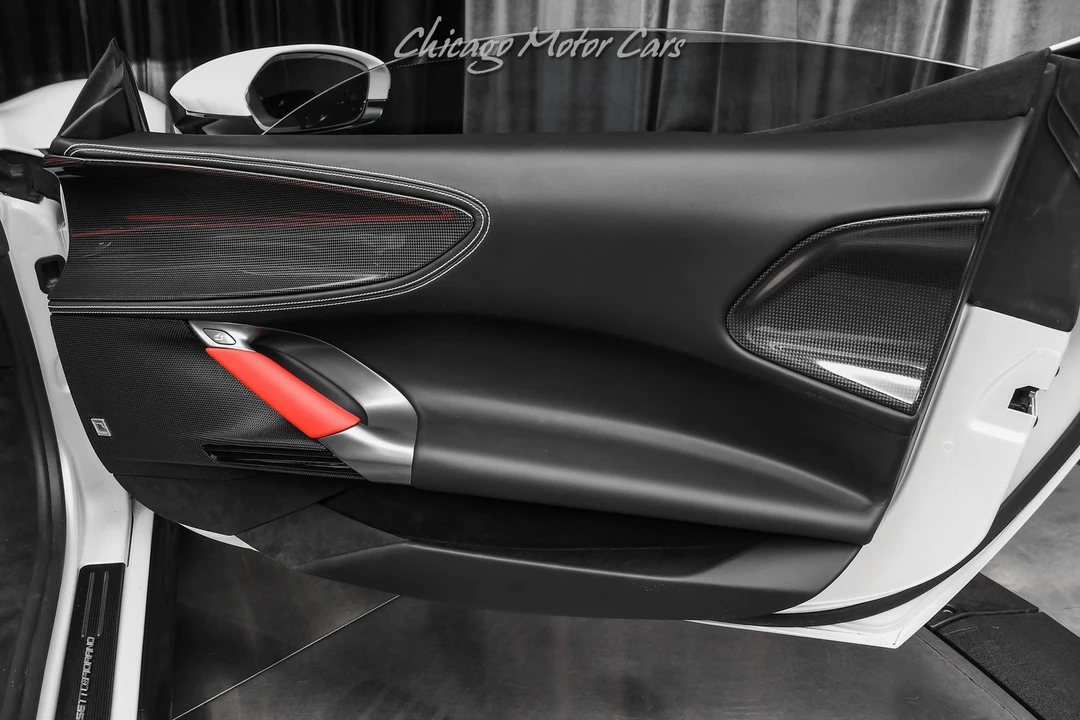 2022 Ferrari SF90 Spider - Image 30 of 31