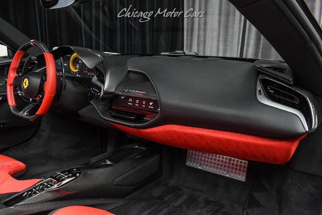 2022 Ferrari SF90 Spider - Image 26 of 31