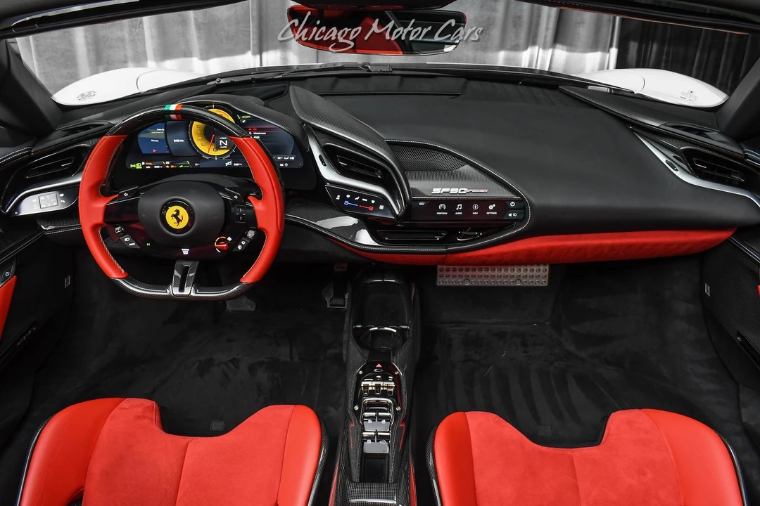 2022 Ferrari SF90 Spider - Image 24 of 31