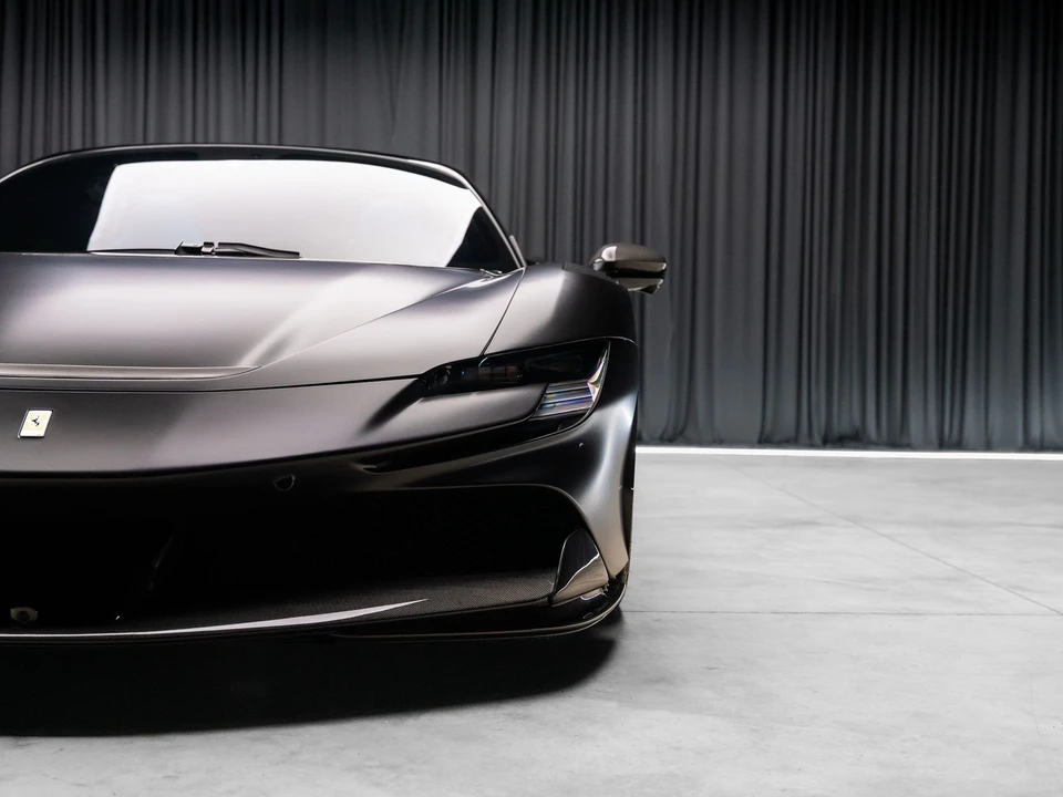 2022 Ferrari SF90 Spider - Image 27 of 31