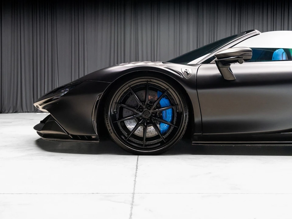 2022 Ferrari SF90 Spider - Image 29 of 31